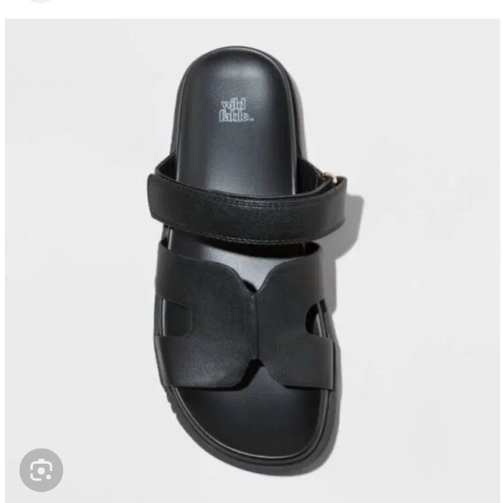 Wild Fable Hayley Black Leather Slide Sandals‎ Size 8.5 NEW WITH TAG